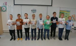 Dzie%%C5%%84 ch%%C5%%82opaka